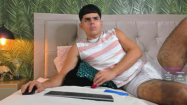 Snapshot of Nathaniel_Park chatting on December 2024 08:49:02 AM Nathaniel Park online show from December 2024 08:49:02 AM