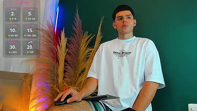 Snapshot of Nathaniel_Park chatting on September 2025 03:18:02 AM Nathaniel Park online show from September 2025 03:18:02 AM