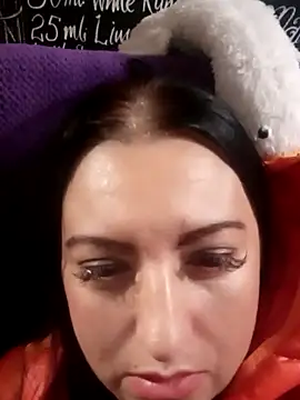 Snapshot of Veronica-Celie chatting on October 2025 08:52:01 PM Veronica-Celie online show from October 2025 08:52:01 PM