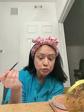 AlyssiaAmoreXO online show from February 2026 05:46:02 PM