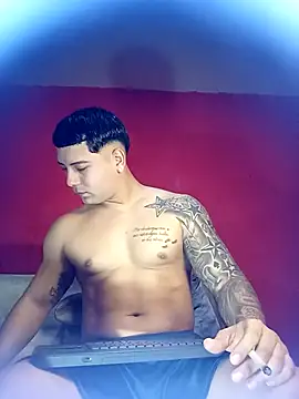 Snapshot of paul_luis chatting on September 2025 10:59:02 PM paul luis online show from September 2025 10:59:02 PM