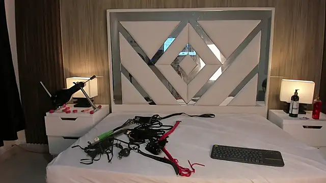 ValentinaThomas online show from September 2025 07:58:01 PM