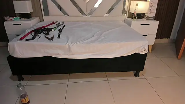 ValentinaThomas online show from October 2025 09:02:01 PM