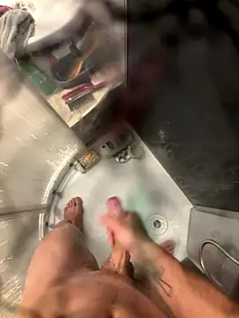 Snapshot of lescro95_ chatting on November 2025 04:27:02 PM lescro95 online show from November 2025 04:27:02 PM