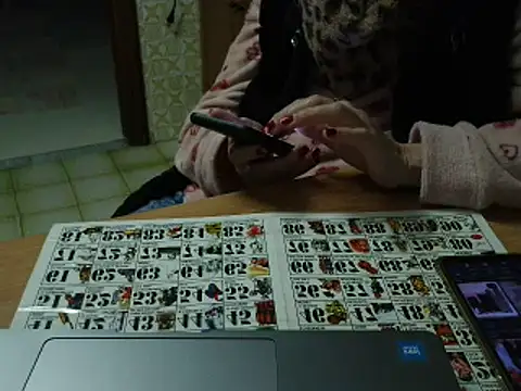 VeneRed online show from November 2025 07:52:02 PM