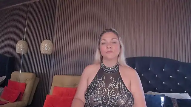 Snapshot of MalorySweet chatting on May 2026 01:07:01 PM MalorySweet online show from May 2026 01:07:01 PM