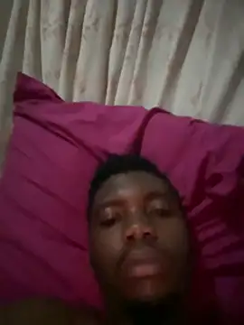 Snapshot of kingofjungl chatting on January 2025 10:28:01 PM kingofjungl online show from January 2025 10:28:01 PM