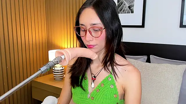 doll bella  online show from March 2026 07:53:01 PM