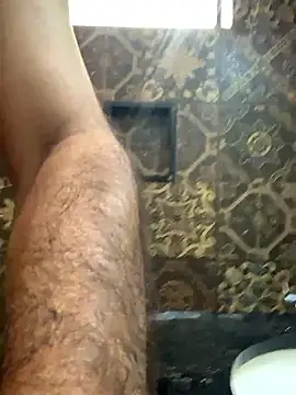 Snapshot of desiduzz21 chatting on December 2024 05:37:01 AM desiduzz21 online show from December 2024 05:37:01 AM