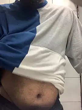 Snapshot of desiduzz21 chatting on December 2024 11:34:02 AM desiduzz21 online show from December 2024 11:34:02 AM