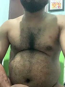 Snapshot of desiduzz21 chatting on February 2025 09:28:01 PM desiduzz21 online show from February 2025 09:28:01 PM