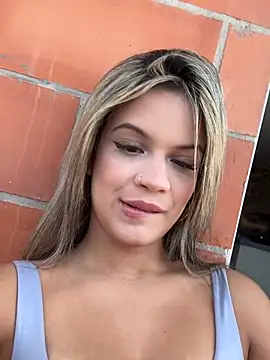 Snapshot of Alisha-Bond chatting on January 2026 07:50:01 PM Alisha-Bond online show from January 2026 07:50:01 PM