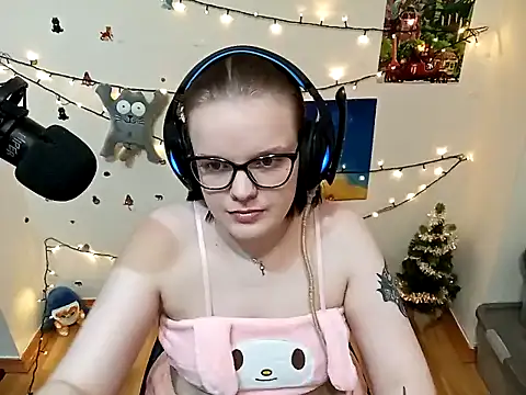 DivaMarisa online show from December 2024 08:18:01 PM