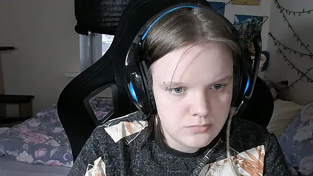 DivaMarisa online show from March 2025 12:22:01 PM