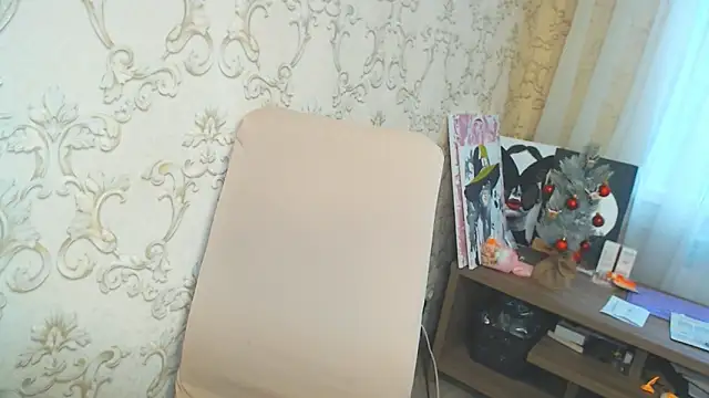 Snapshot of DolphinDreams chatting on January 2026 09:25:01 AM DolphinDreams online show from January 2026 09:25:01 AM