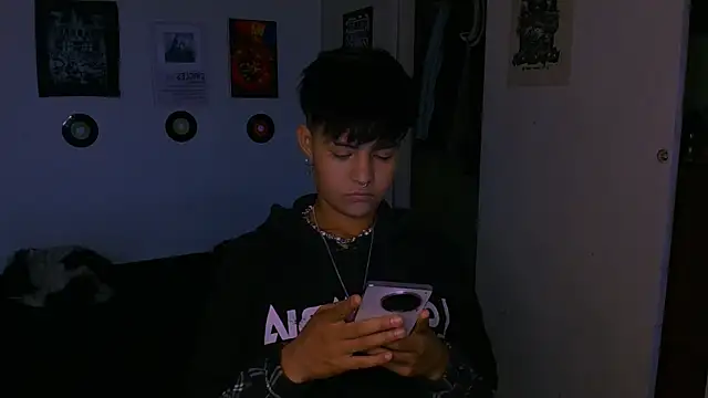 Snapshot of alex_one888 chatting on December 2025 09:10:02 PM alex one888 online show from December 2025 09:10:02 PM