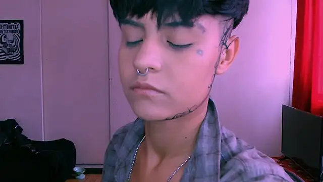 Snapshot of alex_one888 chatting on December 2025 07:32:01 PM alex one888 online show from December 2025 07:32:01 PM