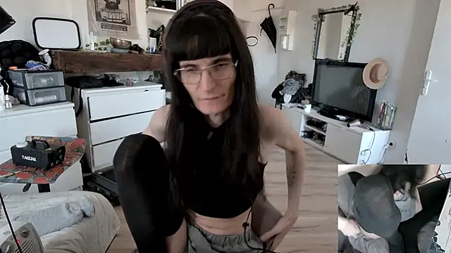 CeriseLapine online show from December 2025 09:48:01 AM