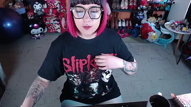 MissMiia2 online show from November 2025 01:42:02 PM