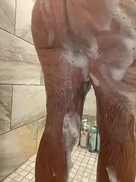 Snapshot of Looneytunes12345 chatting on November 2025 02:50:01 AM Looneytunes12345 online show from November 2025 02:50:01 AM