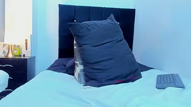 kathyajhonss online show from February 2025 02:40:02 AM