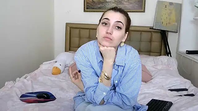 Snapshot of Iren chatting on May 2026 09:15:01 AM Iren online show from May 2026 09:15:01 AM