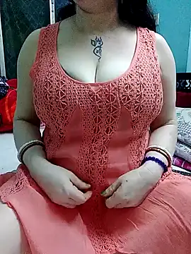 Snapshot of Raja_Ranii chatting on December 2024 05:48:01 PM Raja Ranii online show from December 2024 05:48:01 PM