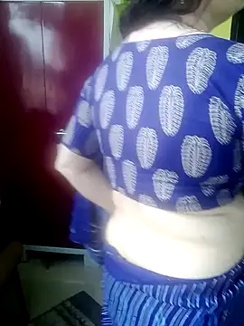 Snapshot of Raja_Ranii chatting on January 2025 05:32:01 AM Raja Ranii online show from January 2025 05:32:01 AM