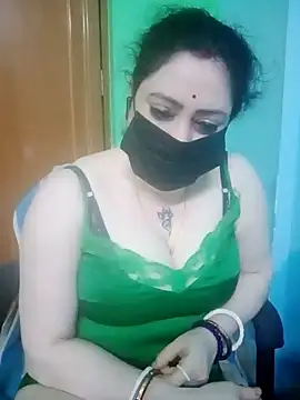 Snapshot of Raja_Ranii chatting on January 2025 05:30:02 PM Raja Ranii online show from January 2025 05:30:02 PM