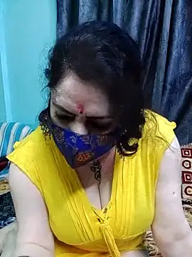 Snapshot of Raja_Ranii chatting on March 2025 05:25:02 PM Raja Ranii online show from March 2025 05:25:02 PM