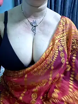 Snapshot of Raja_Ranii chatting on November 2025 03:01:02 PM Raja Ranii online show from November 2025 03:01:02 PM