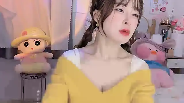 Carly 1 online show from February 2025 12:08:01 PM