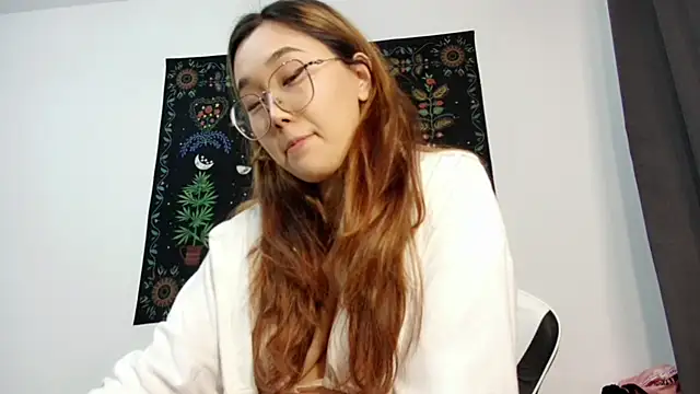 Snapshot of Jennatyan chatting on September 2025 02:18:01 PM Jennatyan online show from September 2025 02:18:01 PM