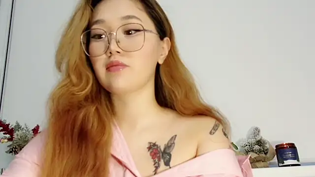 Snapshot of Jennatyan chatting on November 2025 11:01:02 AM Jennatyan online show from November 2025 11:01:02 AM