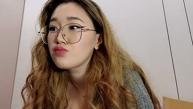 Snapshot of Jennatyan chatting on January 2026 06:51:02 AM Jennatyan online show from January 2026 06:51:02 AM