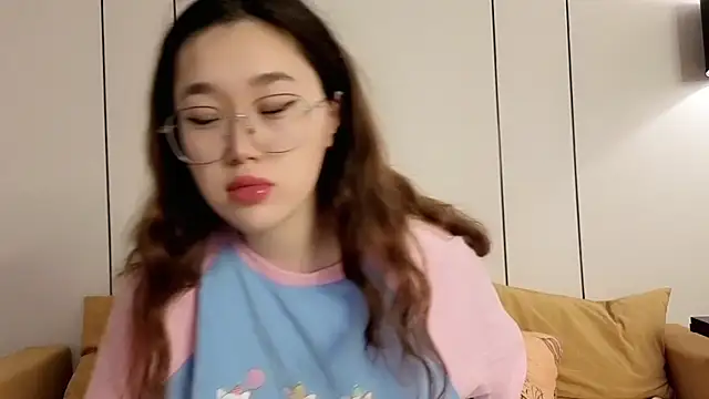 Jennatyan online show from June 2026 02:51:01 AM