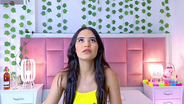 kaily sweet1 online show from April 2026 11:12:01 AM