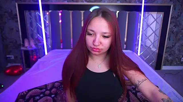 ElysLunar online show from April 2026 05:32:02 AM