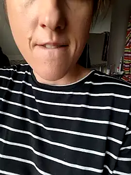 Hexe12346 online show from March 2025 08:04:02 AM