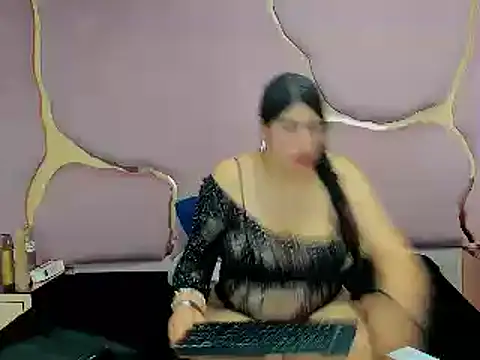 Criistaal  online show from February 2025 05:59:02 AM