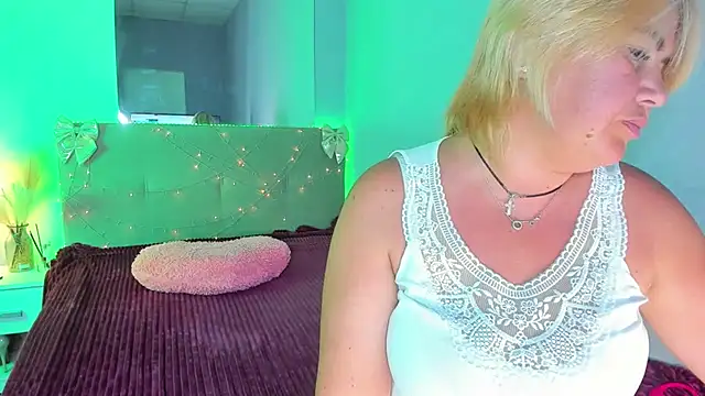 CurlyDreams online show from July 2026 12:14:02 PM