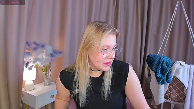 Colleen Blake online show from May 2026 05:07:01 PM