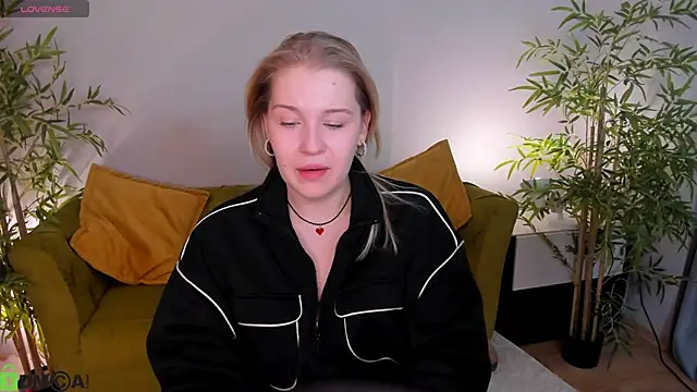 Colleen Blake online show from May 2026 04:57:04 PM