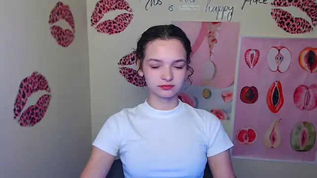  SusieSu  online show from September 2025 06:50:02 AM