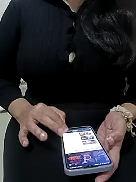 Snapshot of Anamika_Kapoor chatting on January 2025 10:24:01 PM Anamika Kapoor online show from January 2025 10:24:01 PM