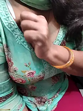 Snapshot of Anamika_Kapoor chatting on October 2025 10:12:01 PM Anamika Kapoor online show from October 2025 10:12:01 PM