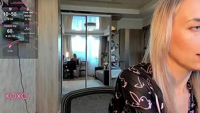 lady Nati online show from September 2025 01:24:02 PM