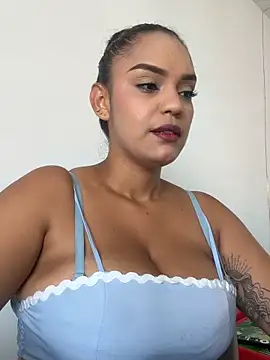 Sara-77 online show from May 2026 06:27:02 PM