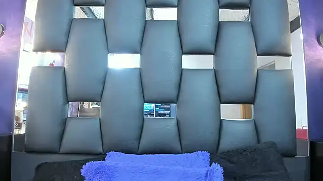 Snapshot of STEFANYVOLKOV chatting on February 2025 09:24:02 AM STEFANYVOLKOV online show from February 2025 09:24:02 AM