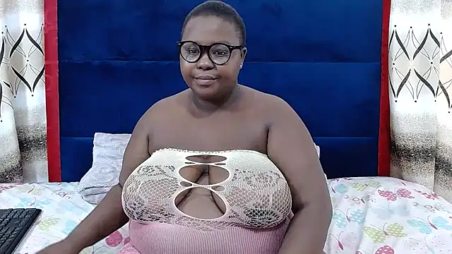 Snapshot of Sexybubbles14xxx chatting on February 2025 07:50:01 AM Sexybubbles14xxx online show from February 2025 07:50:01 AM